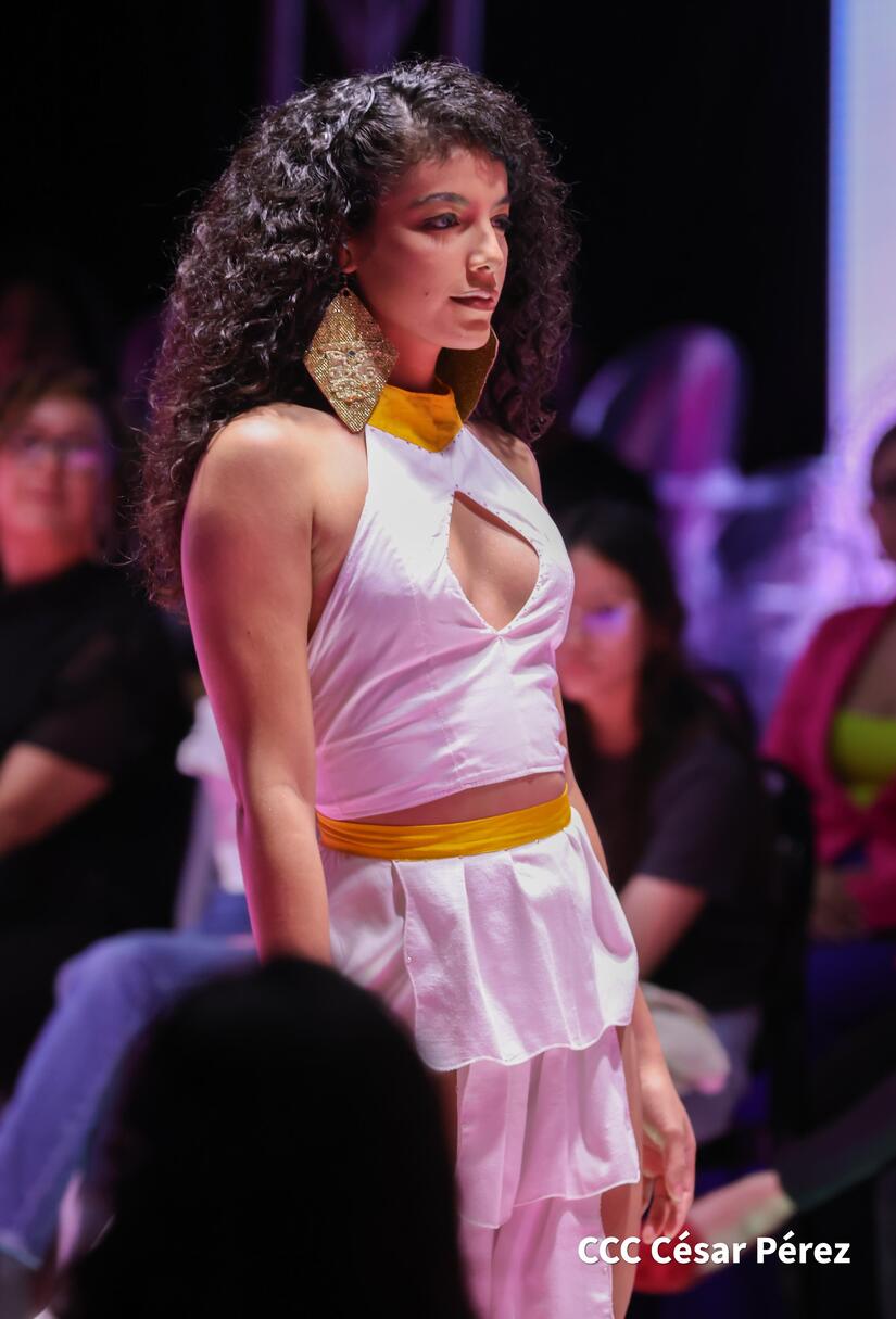 MODA-(21)