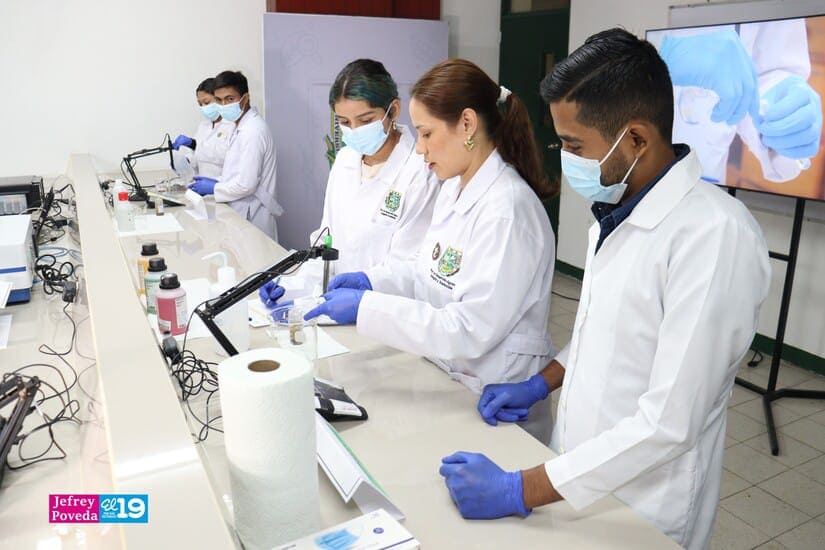 LABORATORIO10