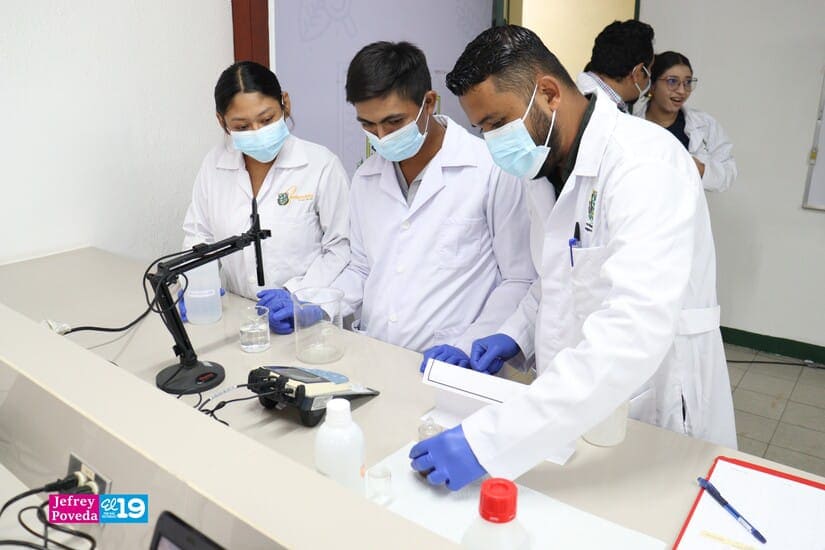 LABORATORIO16