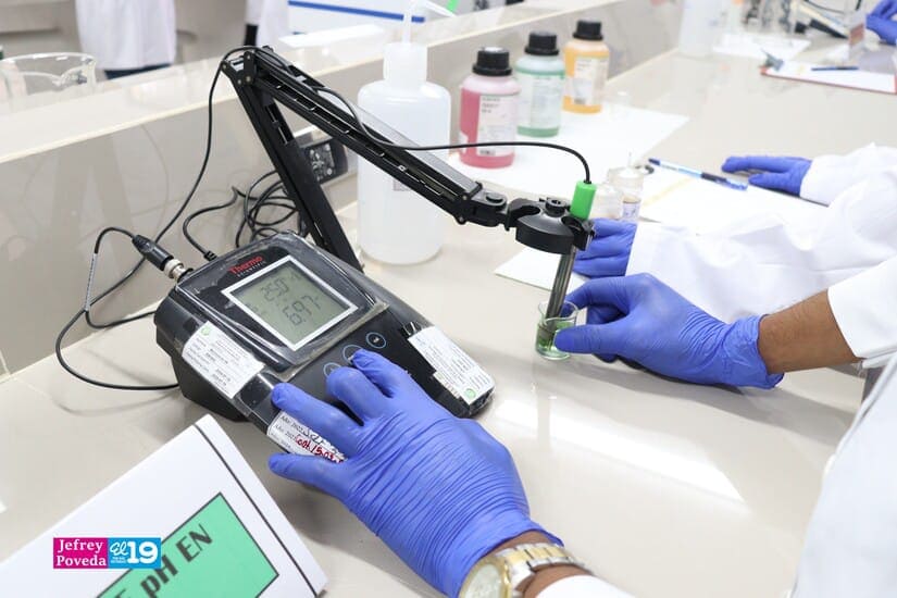 LABORATORIO20