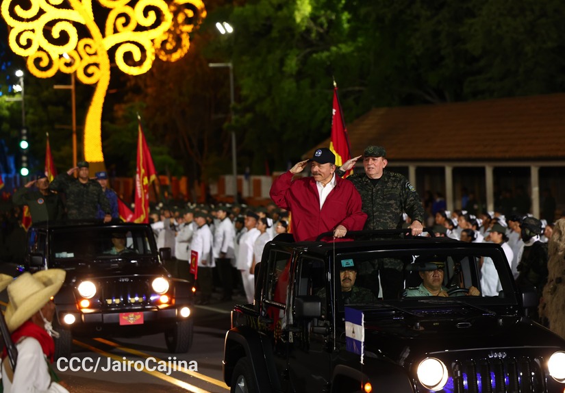 DESFILE