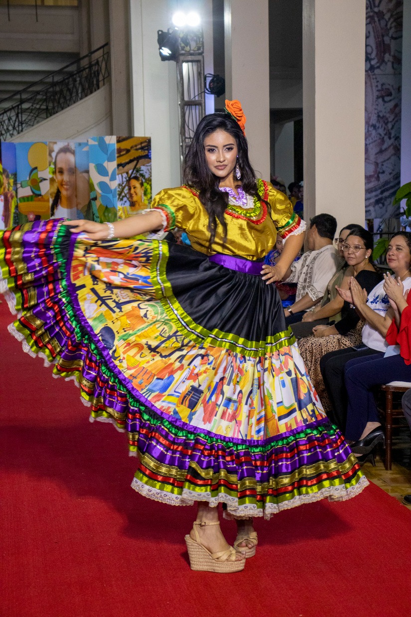 HUIPIL