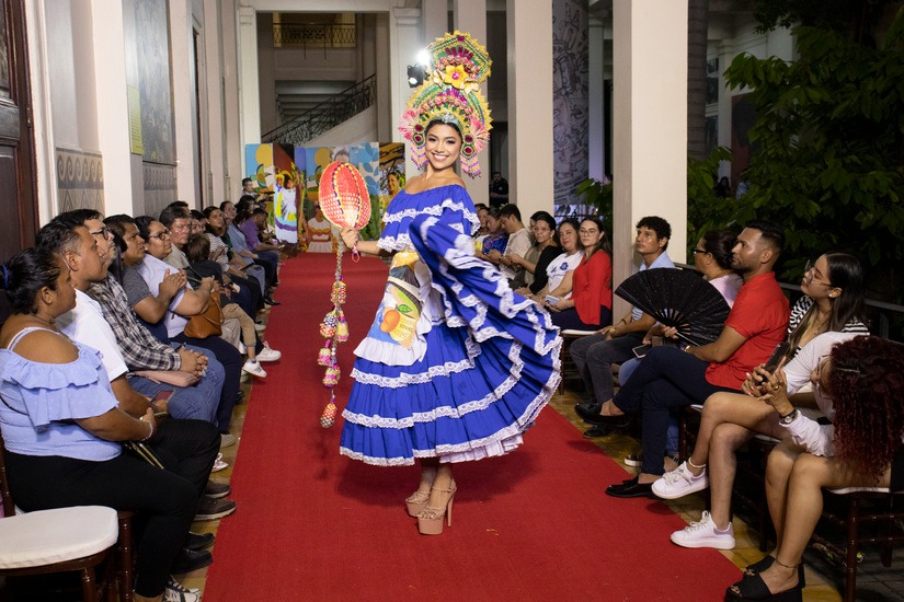 HUIPIL