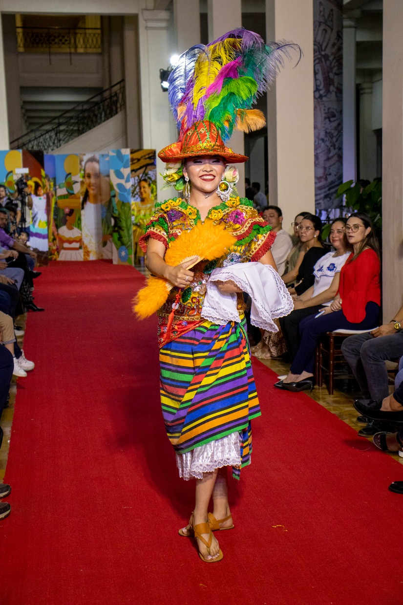HUIPIL