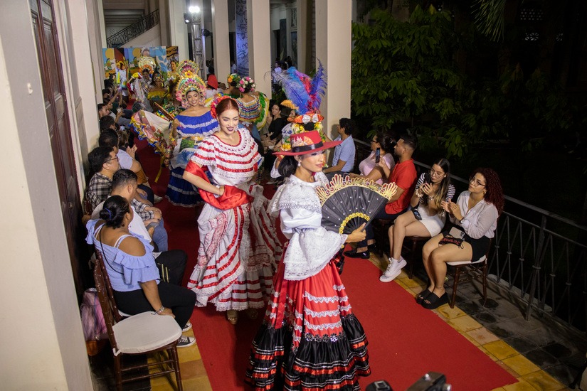 HUIPIL