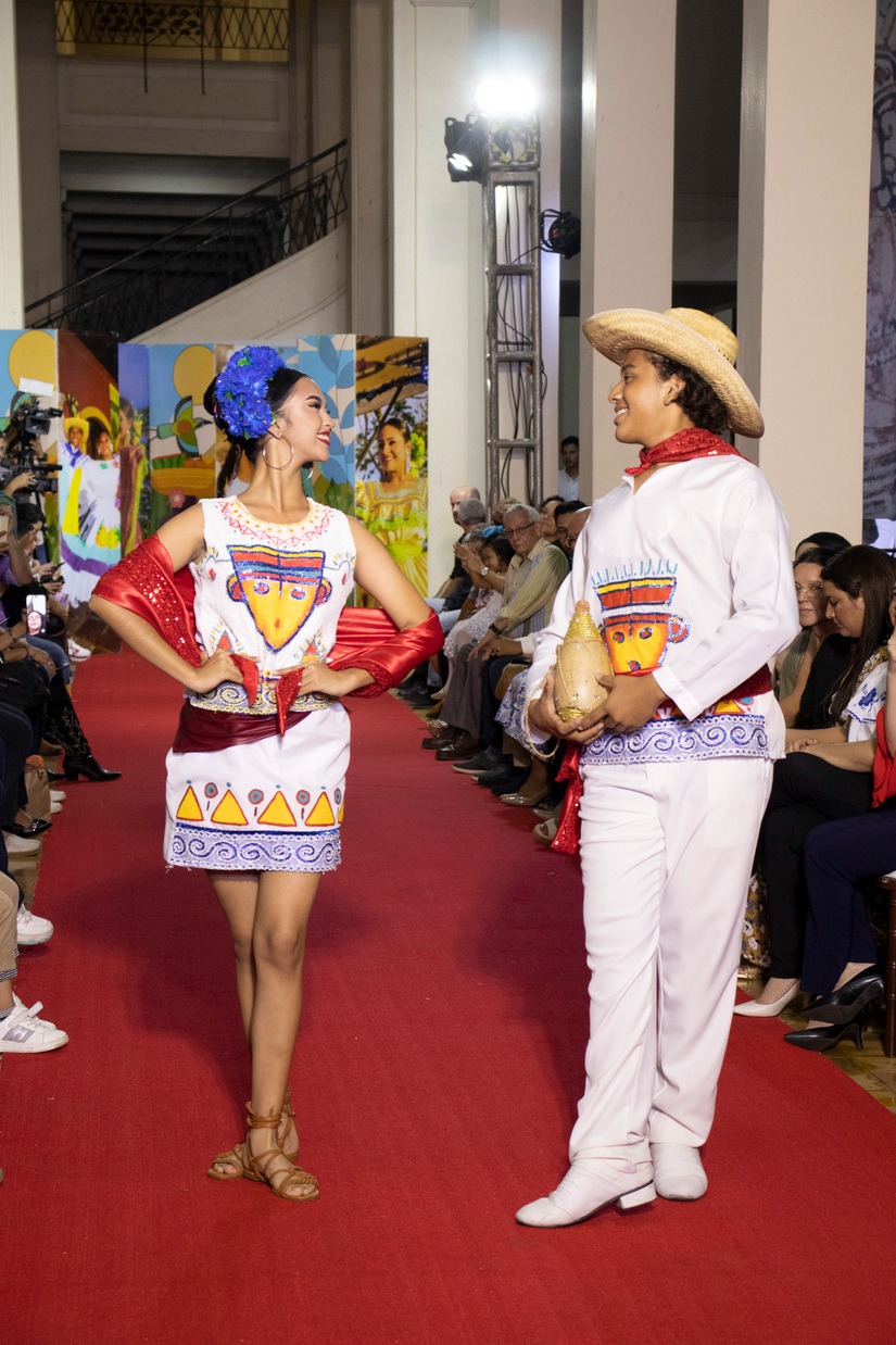 HUIPIL