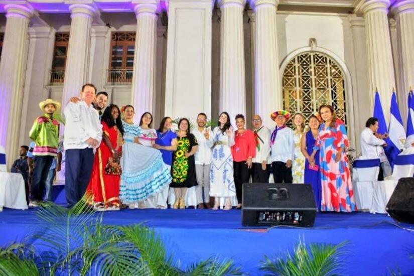 HUIPIL