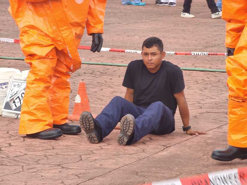 BOMBEROS11