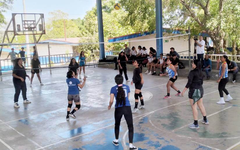 voleibol-torneoestudiantil-1