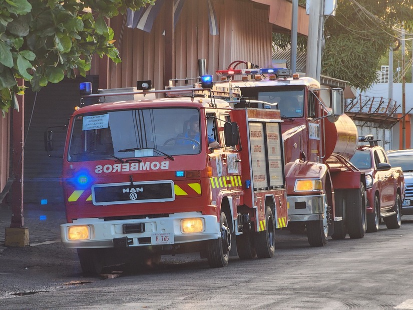 BOMBEROS-(6)