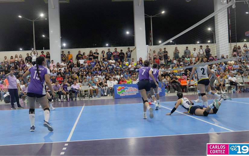 LEONAS-VS-JAGUAR--(6)