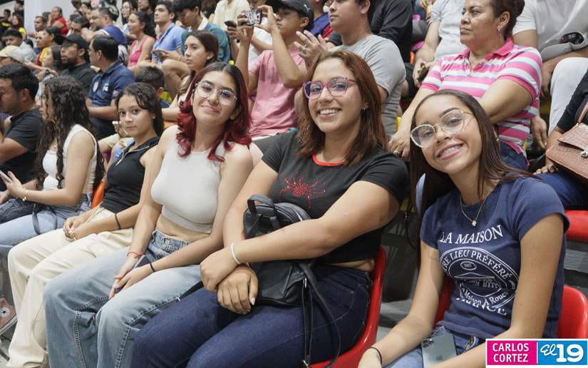 LEONAS-VS-JAGUAR--(7)