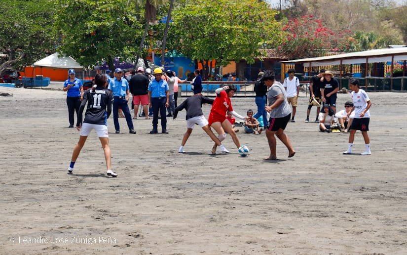Voleibol-de-playa-Pochomil-9