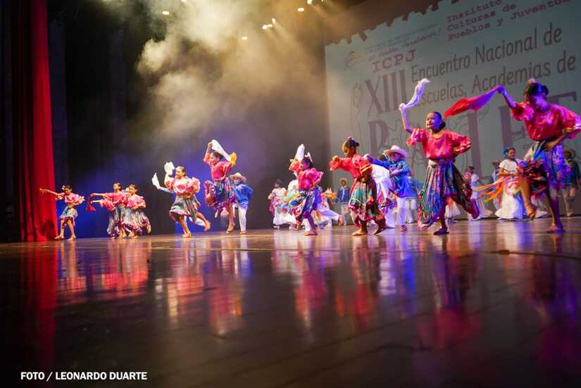 DANZA9