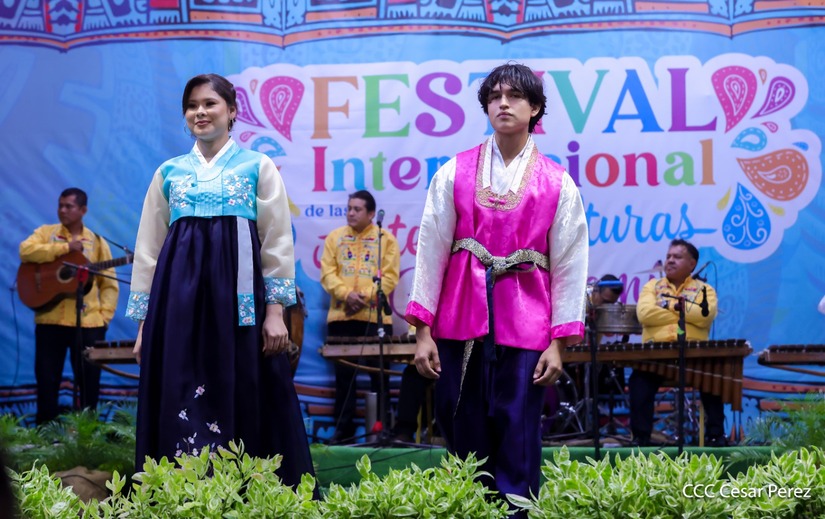 FESTIVAL-45