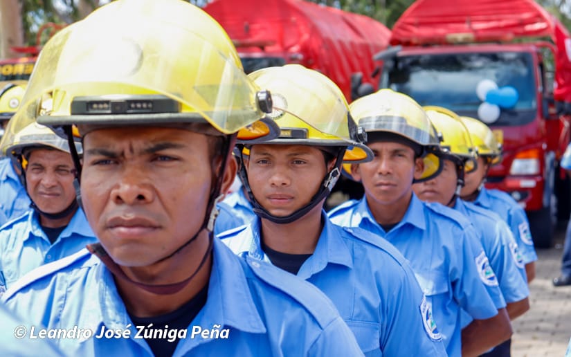 BOMBEROS8