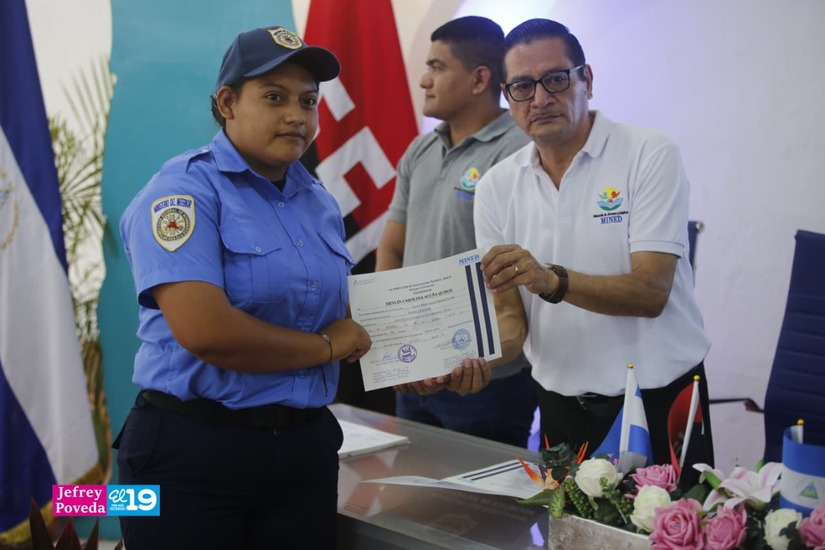 BOMBEROS12