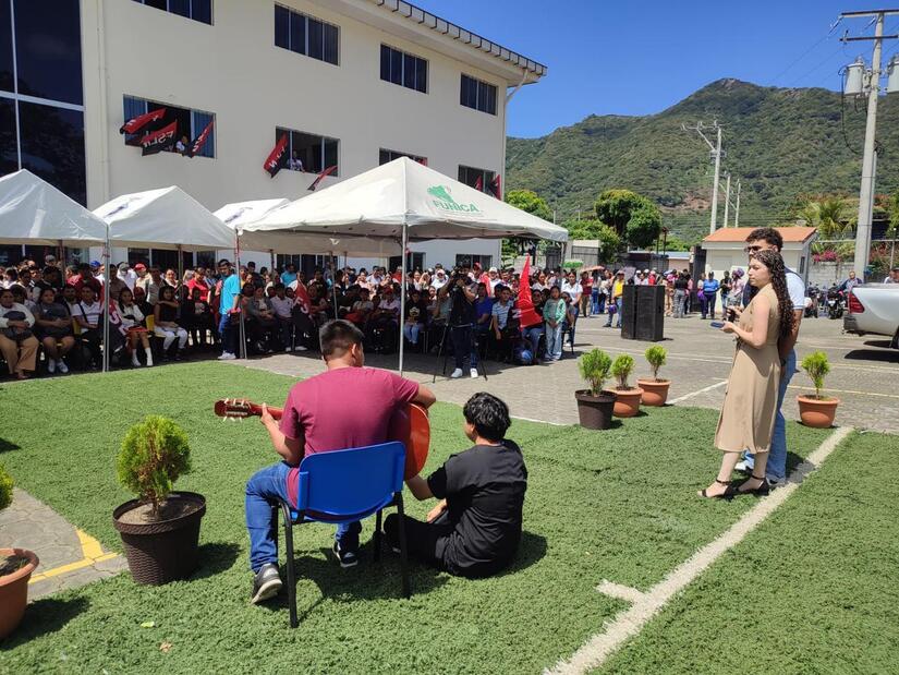 BECAS25