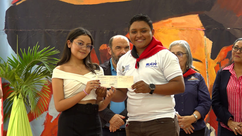 BECAS7