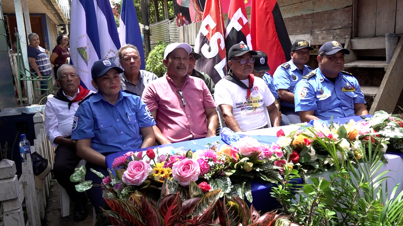 BOMBEROS15
