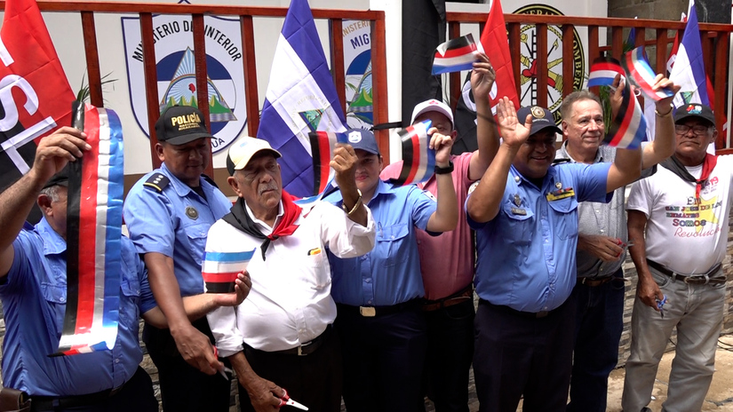 BOMBEROS18