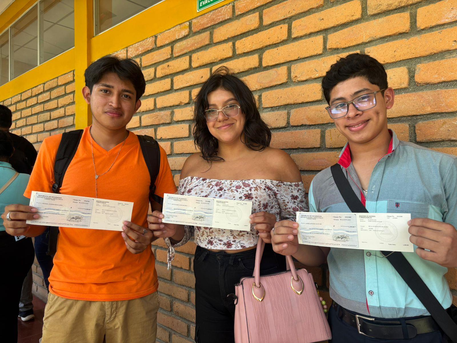 BECAS8