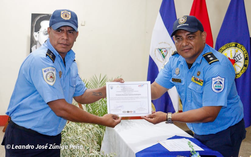 BOMBEROS11