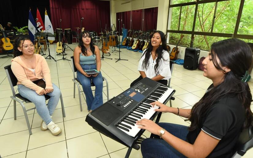 MUSICA4