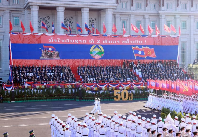 LAOS7