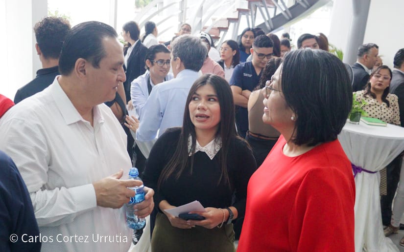 Feria-de-Becas-14