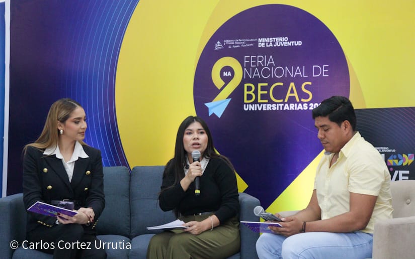 Feria-de-Becas-21