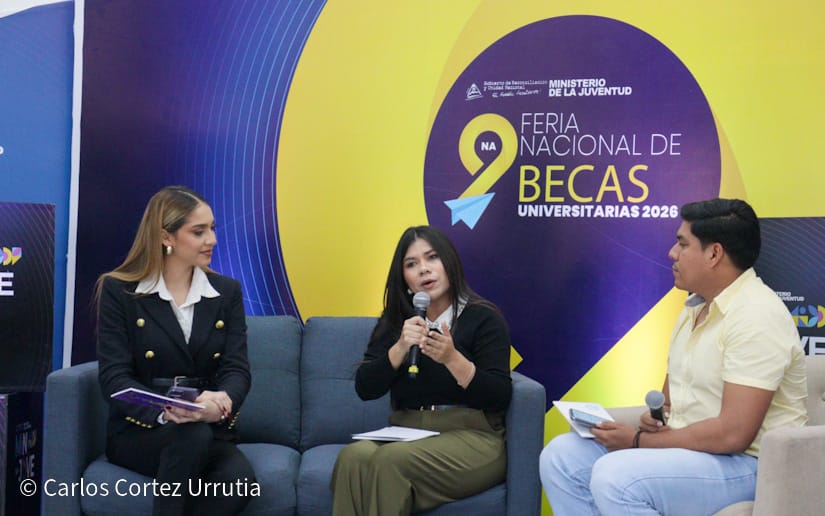 Feria-de-Becas-23