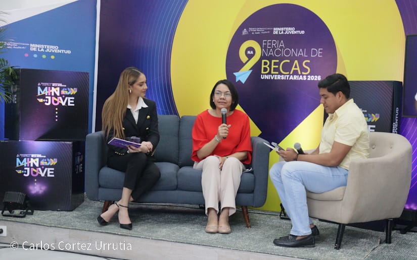 Feria-de-Becas-26