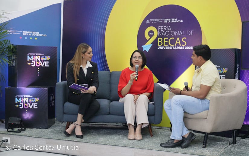 Feria-de-Becas-32