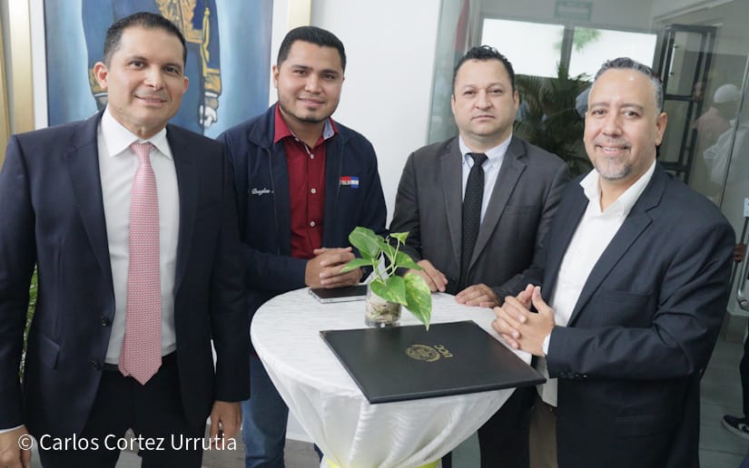 Feria-de-Becas-5