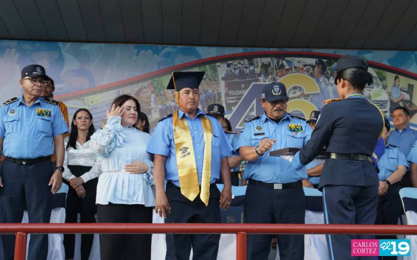 POLICIA21