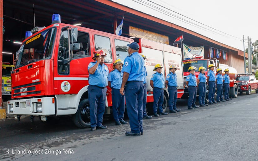 BOMBEROS-(8)