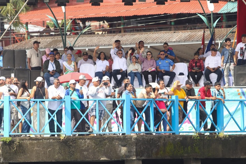 CARNAVAL-(54)