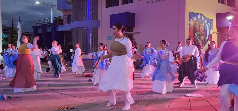 DANZA30