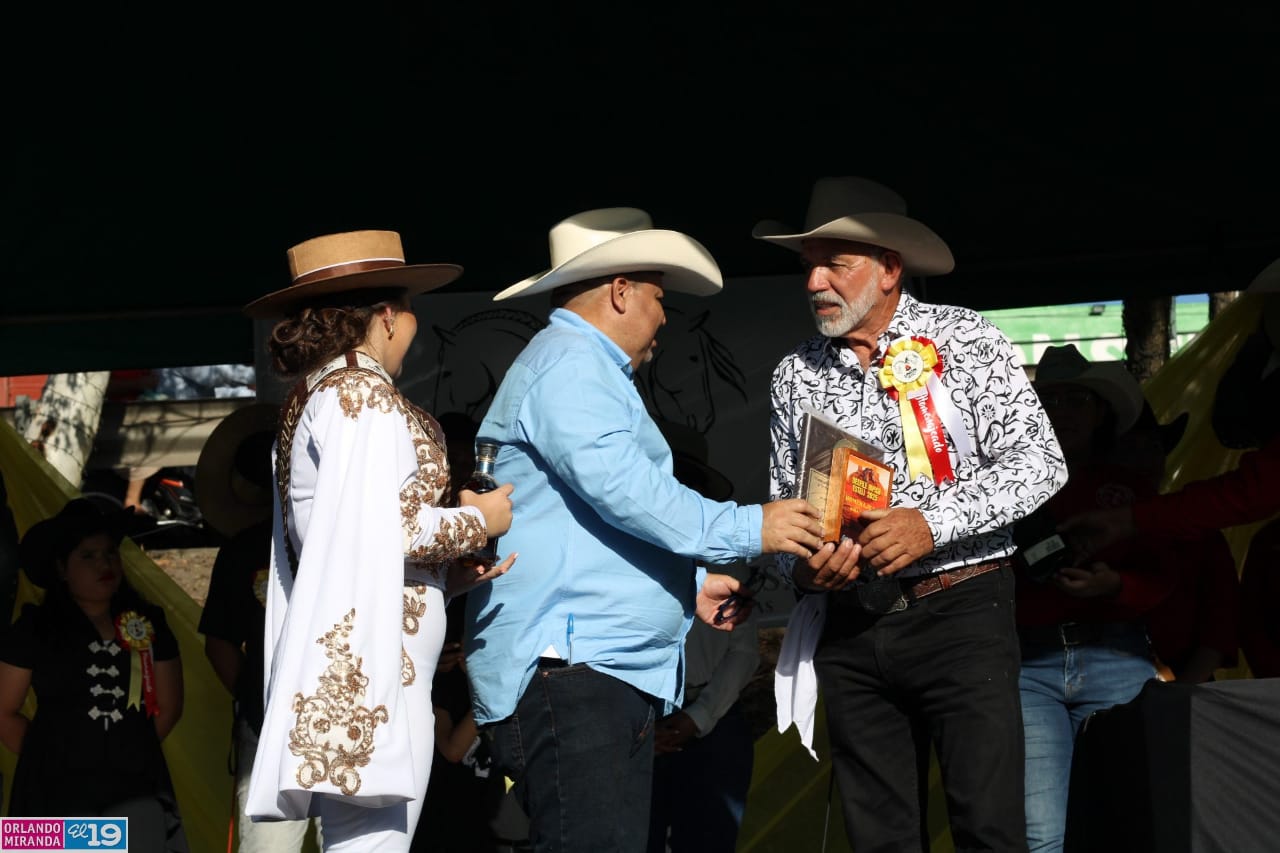 ESTELI-(16)
