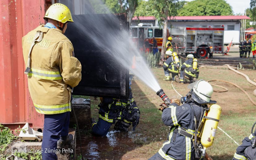 BOMBEROS10