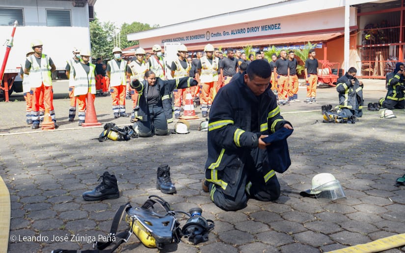 BOMBEROS20