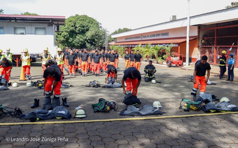 BOMBEROS22