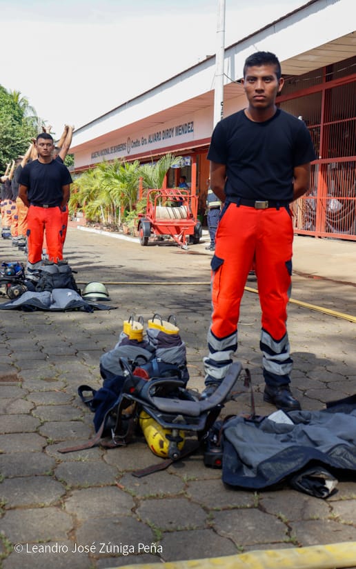 BOMBEROS33