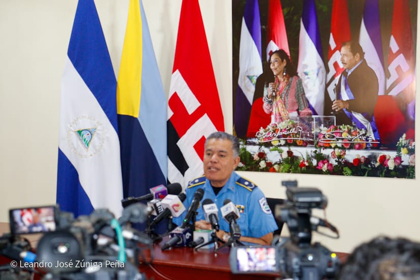 POLICIA2