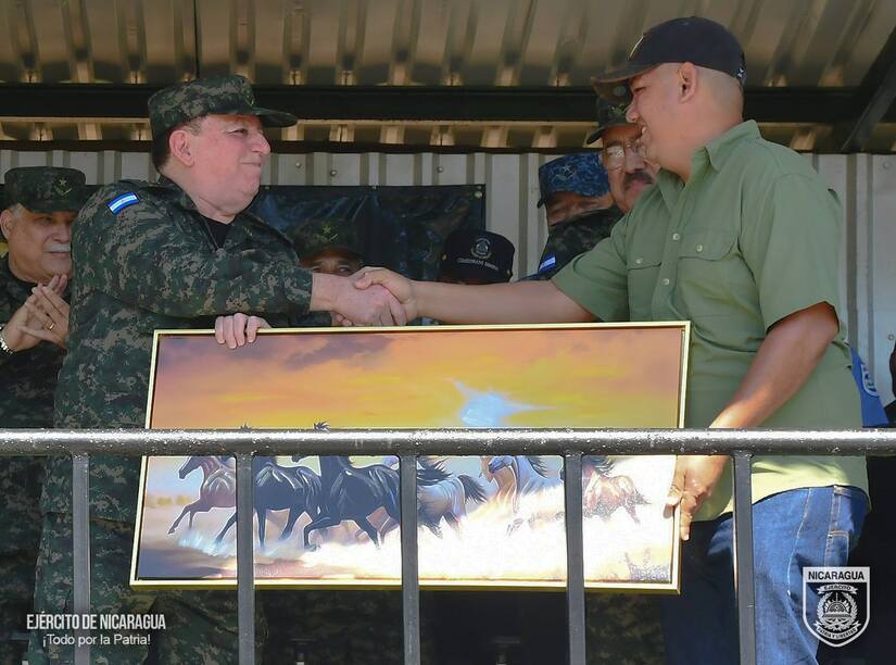 COMANDO9