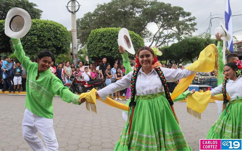 DESFILE-(30)