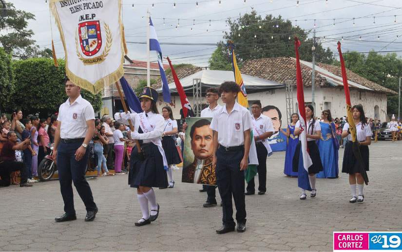 DESFILE-(31)