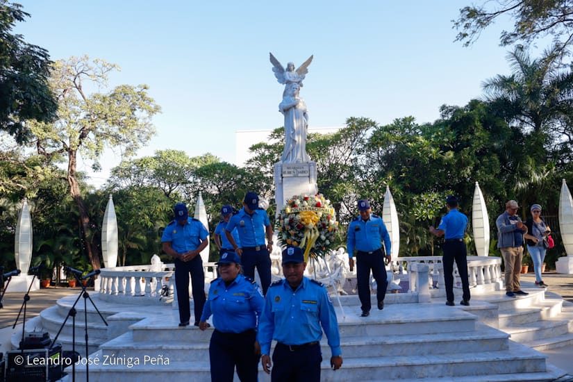 POLICIA-(3)