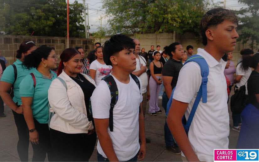 ESTUDIANTES-(3)